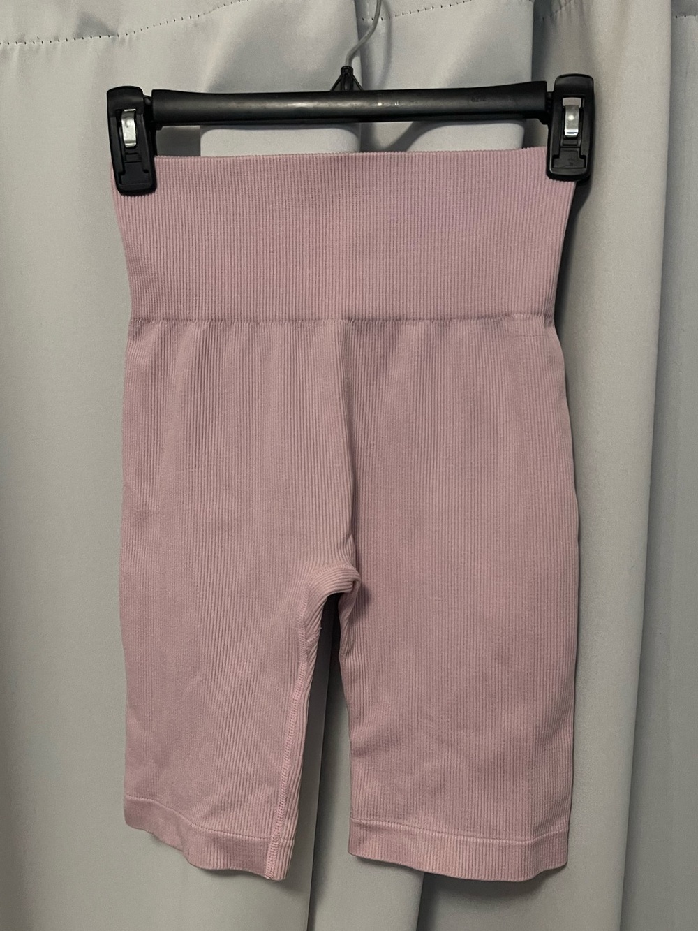 High-Waist Ribbed Bike Shorts — Pink